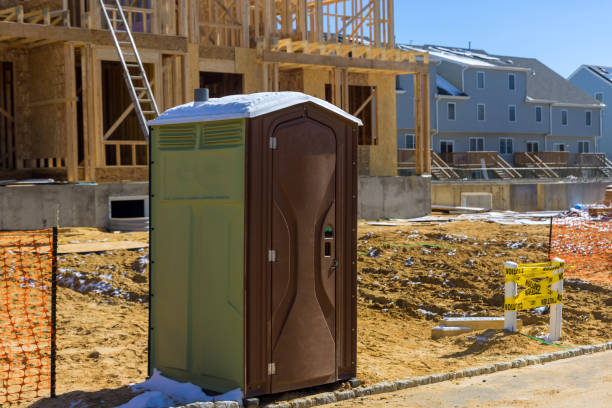 Portable Toilet Options We Offer in Carterville, MO
